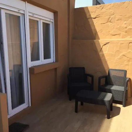 Апартаменты Loft With Balcony Sea View Playa Del Hombre